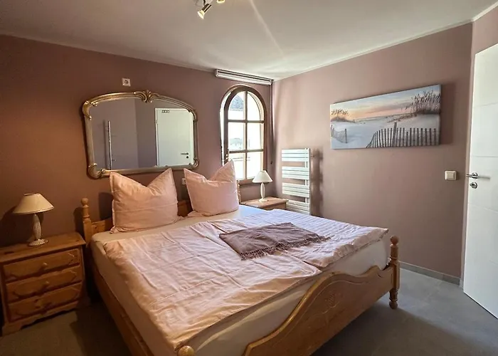 Helle Souterrain-wohnung Mit Eigenem Eingang Lejlighed Erftstadt